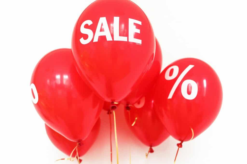 sale signage
