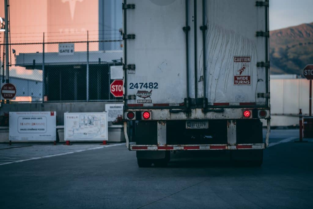 Drayage truck